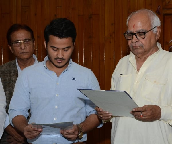 Four MLAs took oath in UP assembly.