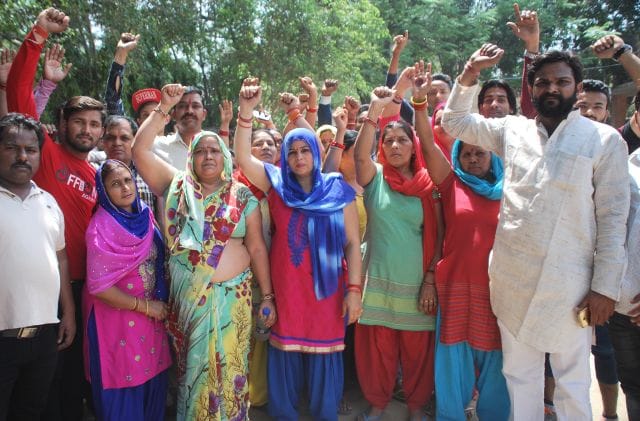 Women's Crisis on Contract, Reached Police