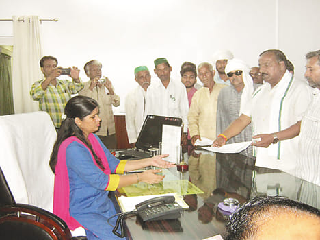 All the farmers are lending the loan