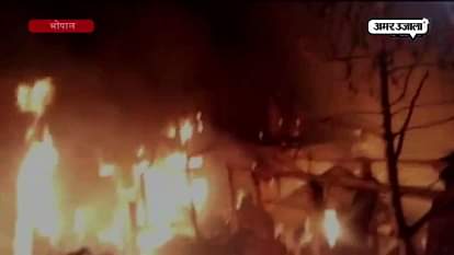 A MASSIVE FIRE IN A SCRAP GODOWN IN BHOPAL