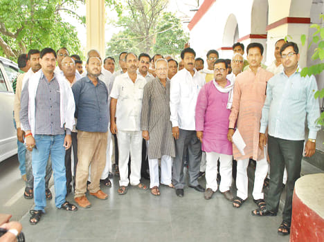 Performers performed by the new mandi