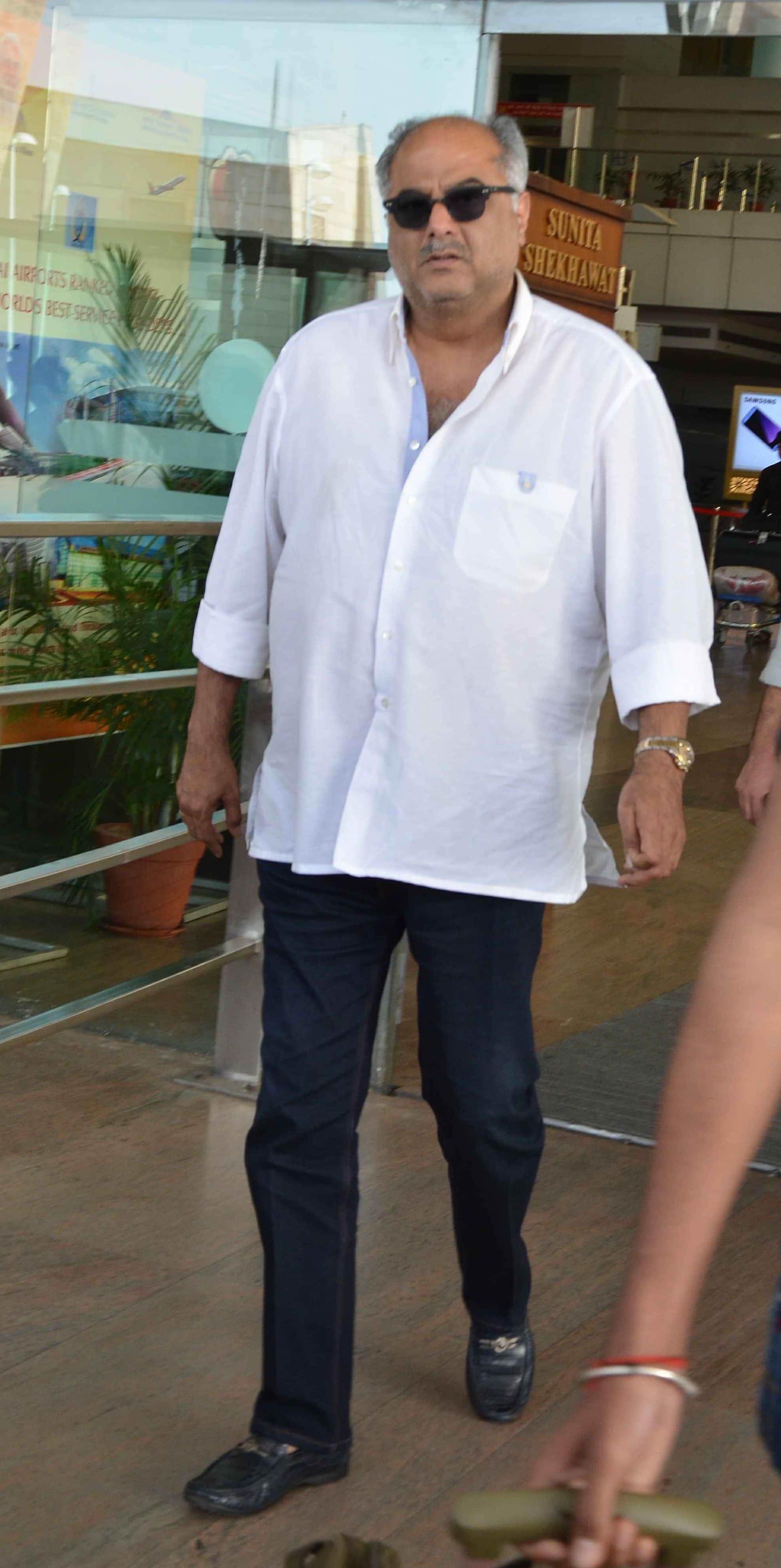Many film stars came jaipur on Jitendra's Birthday