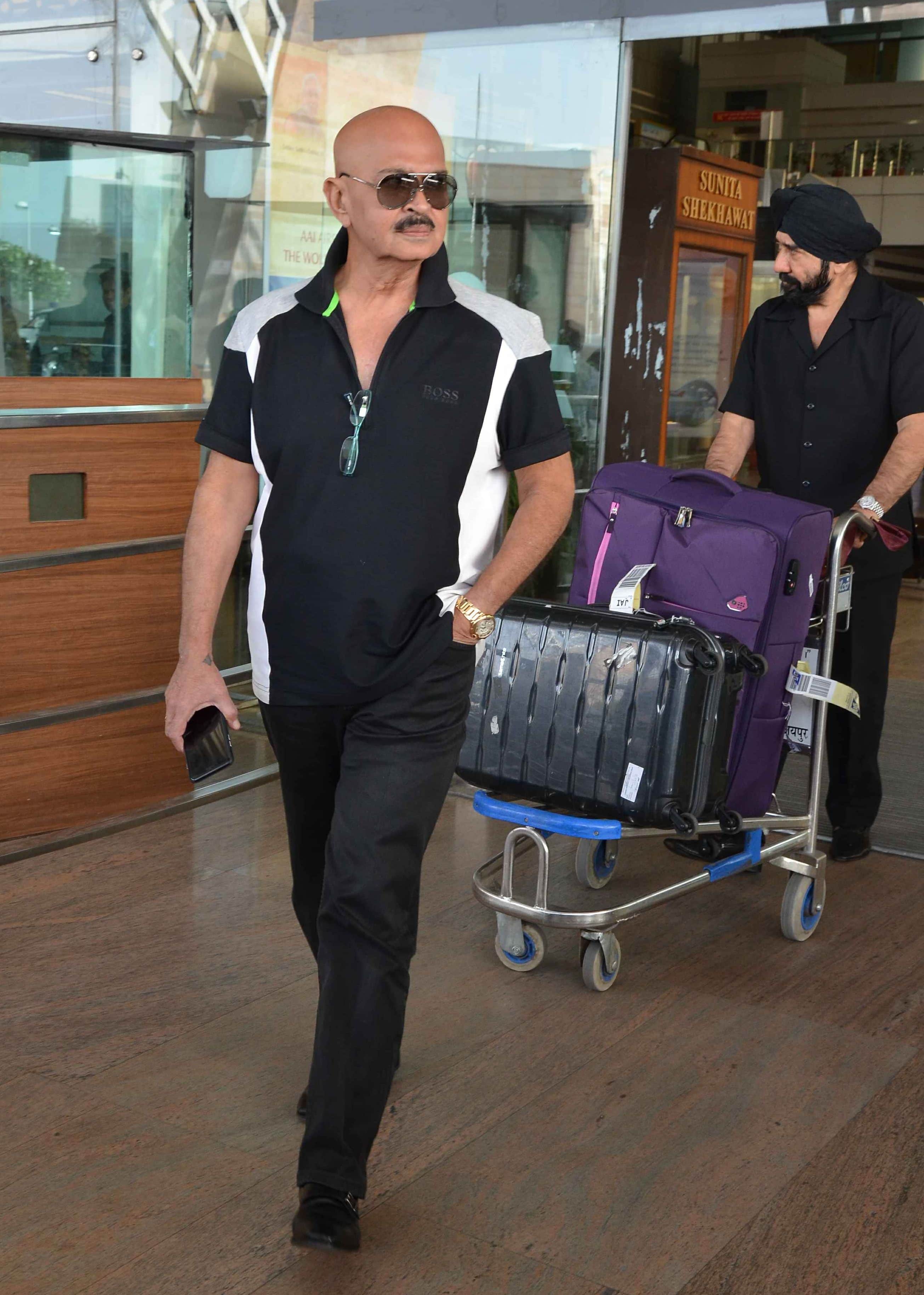 Many film stars came jaipur on Jitendra's Birthday