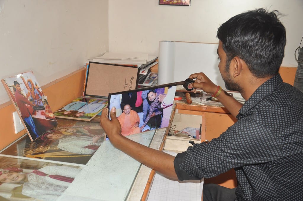 People are framing the photo realated to Yogi Aadityanath