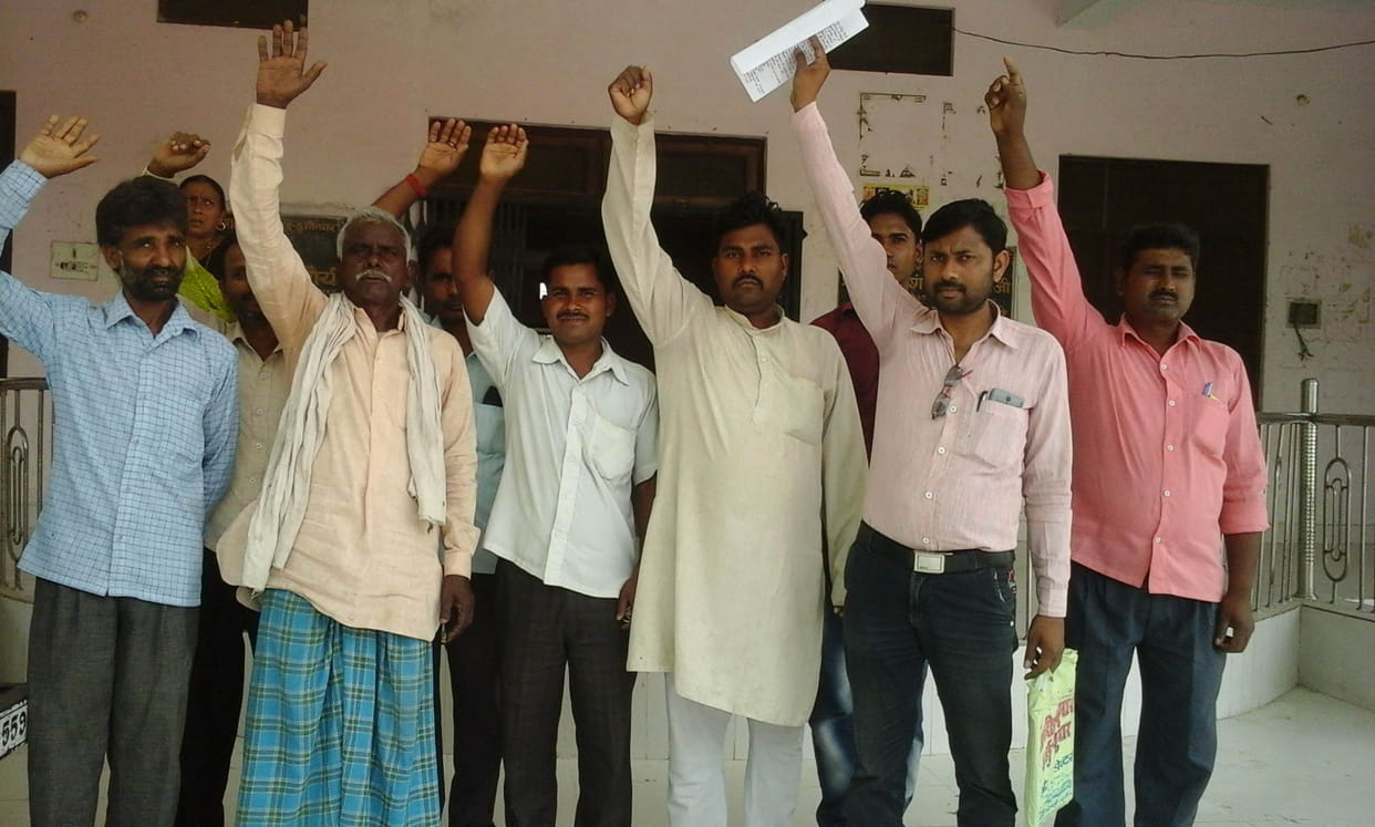 Ward members protest at Block Headquarters