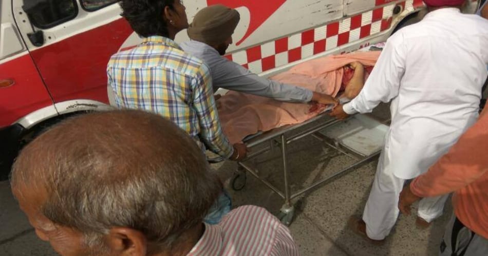 school childrens and driver killed in school bus and pickup collision at hoshiarpur