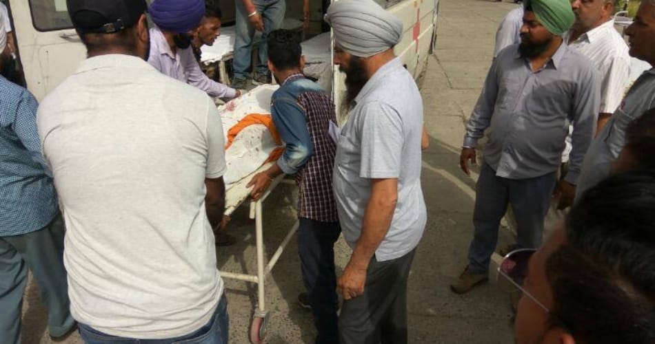 school childrens and driver killed in school bus and pickup collision at hoshiarpur