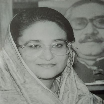 When Indira Gandhi gave Sheikh Hasina to be dressed in Delhi