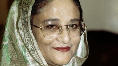 When Indira Gandhi gave Sheikh Hasina to be dressed in Delhi
