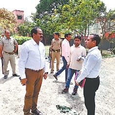 gandagi dekh bhadke SDM