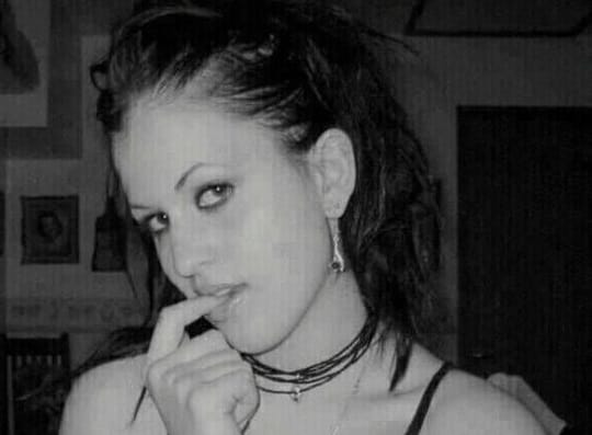 puzzle pic of a girl