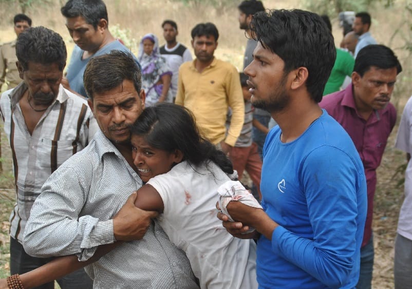 Yogiraj's girl's murder, found dead in the sack, view Photos