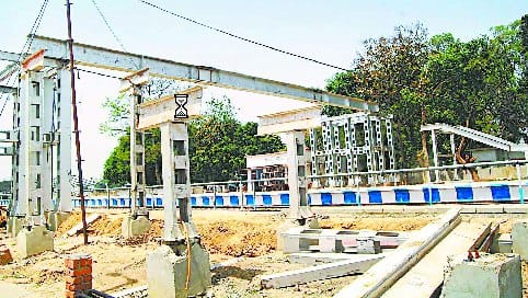 Construction of not yet completed foot overbridge