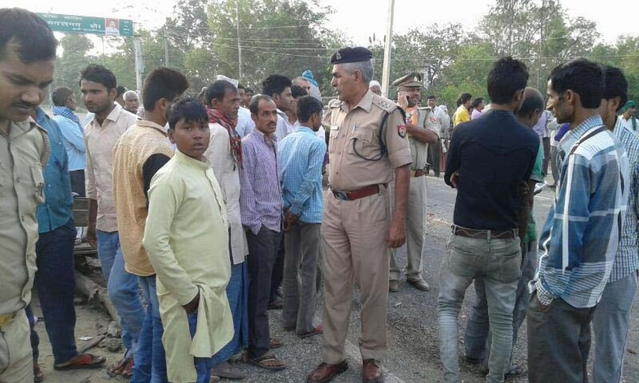 Roadways bus rams to Dunlop, one dies