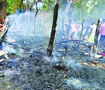 11 houses burned
