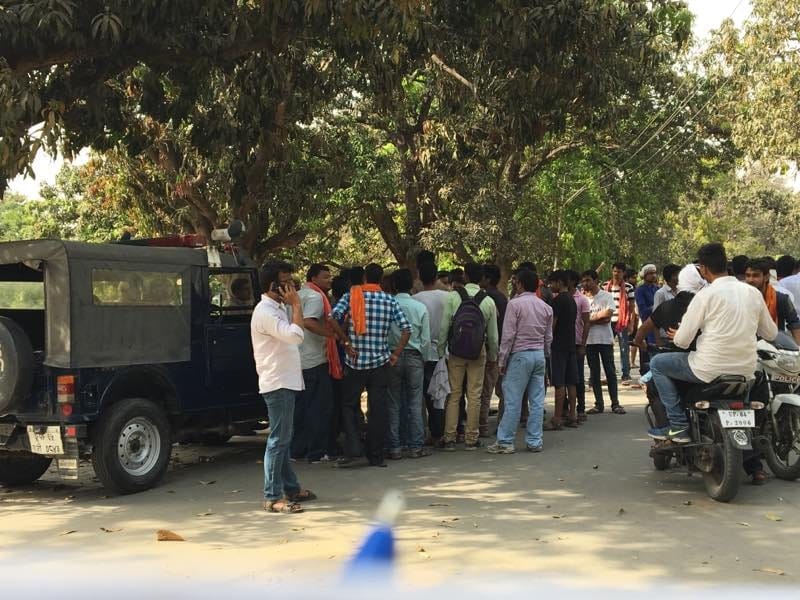 BHU: Students again face a face-to-face, bullying