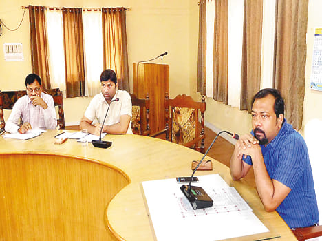 Submit details of expenditure till April 10