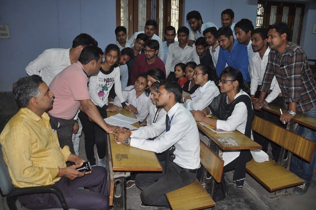 15 students got job