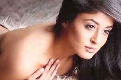 Kritika kundra gets new friend