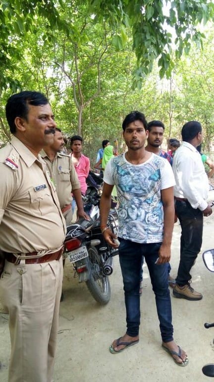 Nephew of parshad looted 50 thousands rupees, arrest