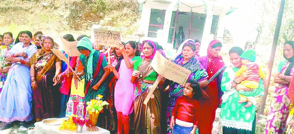 End of the liquor shop in Dhura