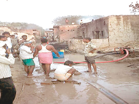 At eighteen houses burnt by the spark