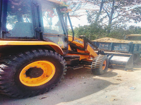 Irrigation Department also caught illegal mining