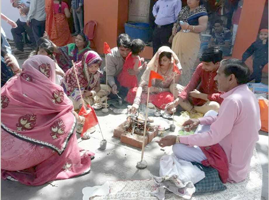 The devotees shouted shining maidan flame