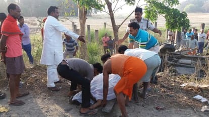 Six people dead, three injured in Azamgarh