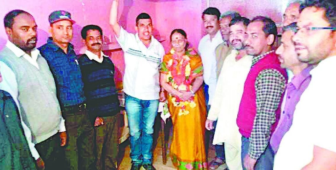 Leader of Opposition Mattha Teka in Kotagari Temple