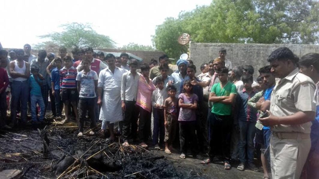 Ten people died due to a fire in the roof