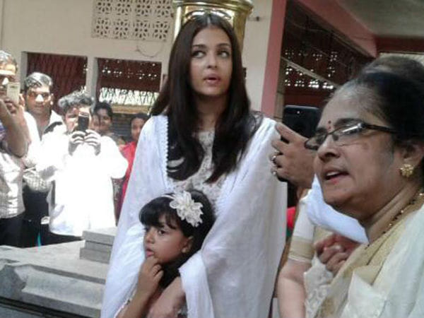 Aishwarya Rai Bachchan & Aaradhya Bachchan Visit A Temple Near Mangalore