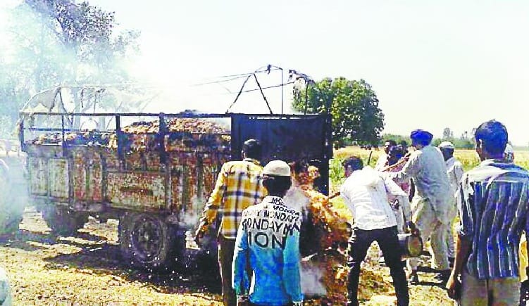 Wheat of millions of rupees from the fire in the district
