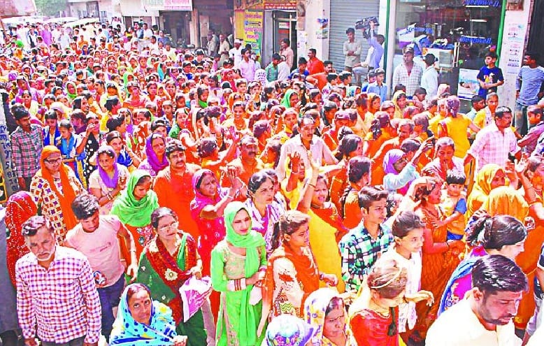 Grand procession