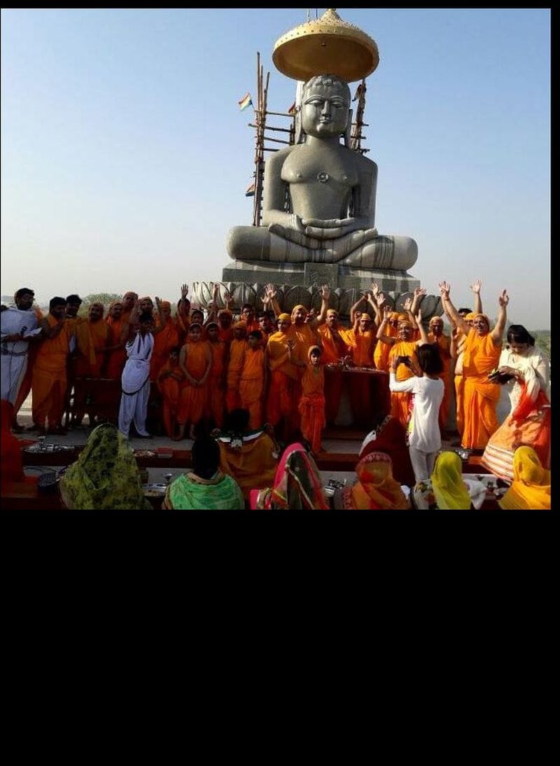 veer rath par hue savaar, nagaada baaj raha...