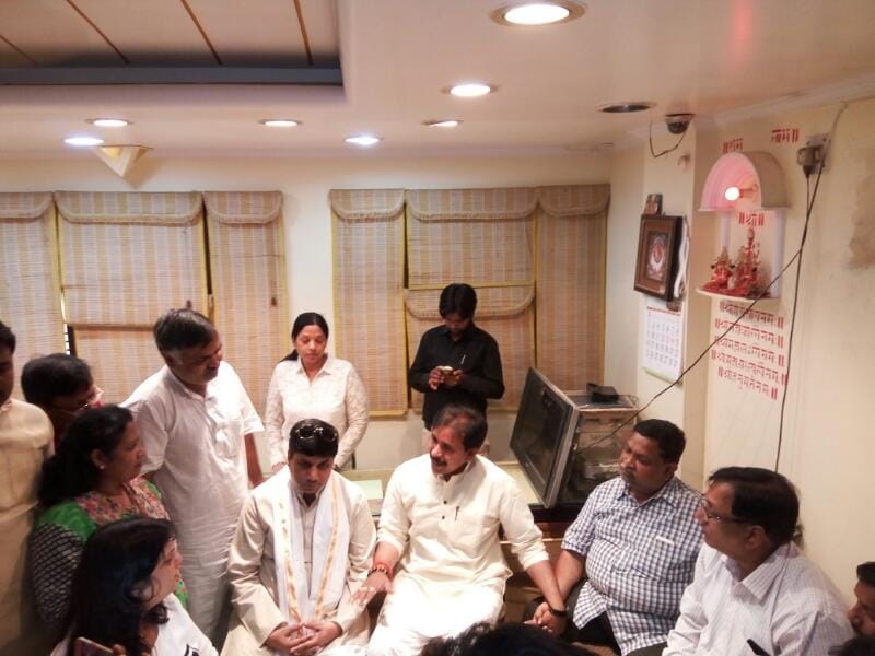 Varanasi loot : Yogi Minister said will also find looters 