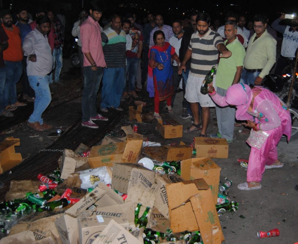 Womens reached to liquor shops