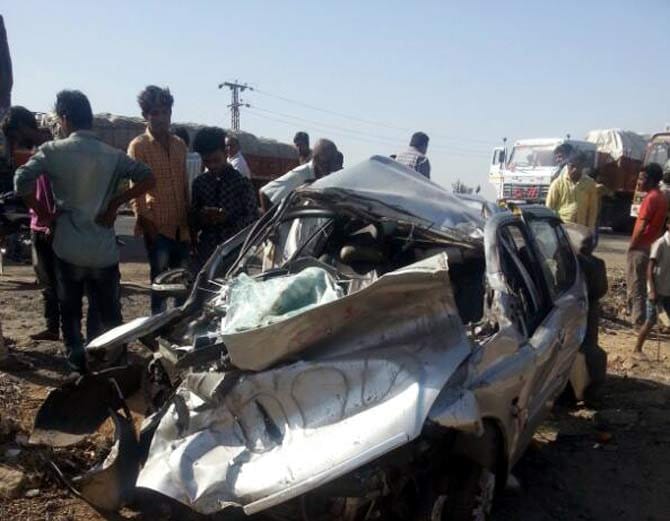 road accident in pali, four died