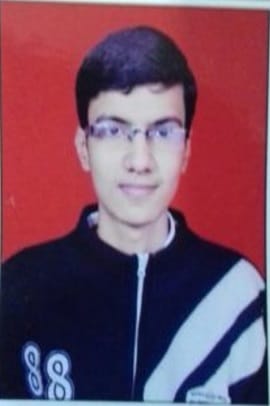 1 caror offers to this student from America