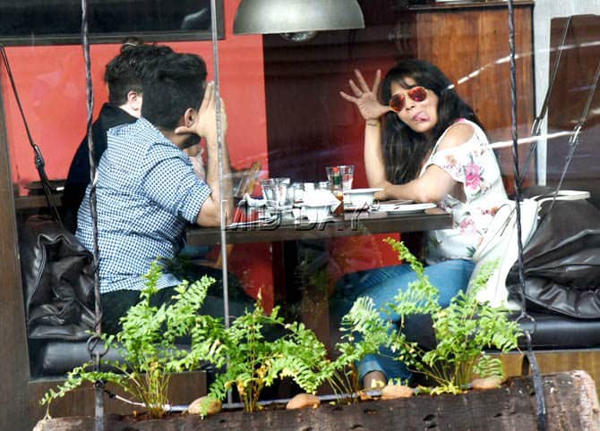 richa chadda get captured in very funny and calm mood