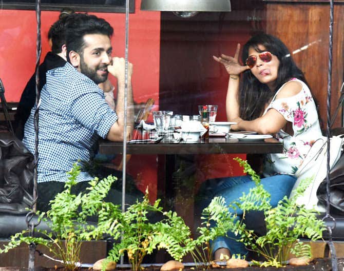 richa chadda get captured in very funny and calm mood
