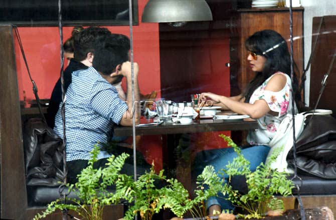 richa chadda get captured in very funny and calm mood