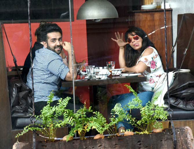 richa chadda get captured in very funny and calm mood