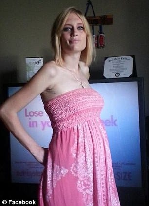 Pregnant woman, 27, arrested 'after posting a selfie on Facebook