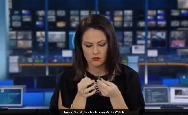 tv anchor did this thing during live bulletin
