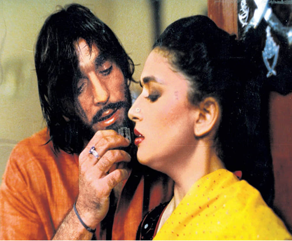 Madhuri Dixit no pregnancy clause by Subhash Ghai for Khalnayak, interesting facts