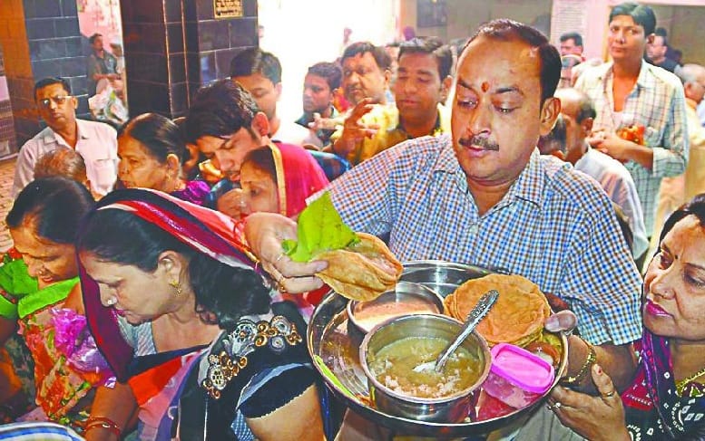 Mother cheers in temples on Chaturdashi