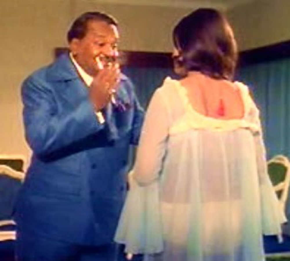 Reena Roy play Hot and Intimate Scene in film Zaroorat Interesting And Unknown Facts
