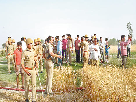 villagers attack on cop and fire brigade team