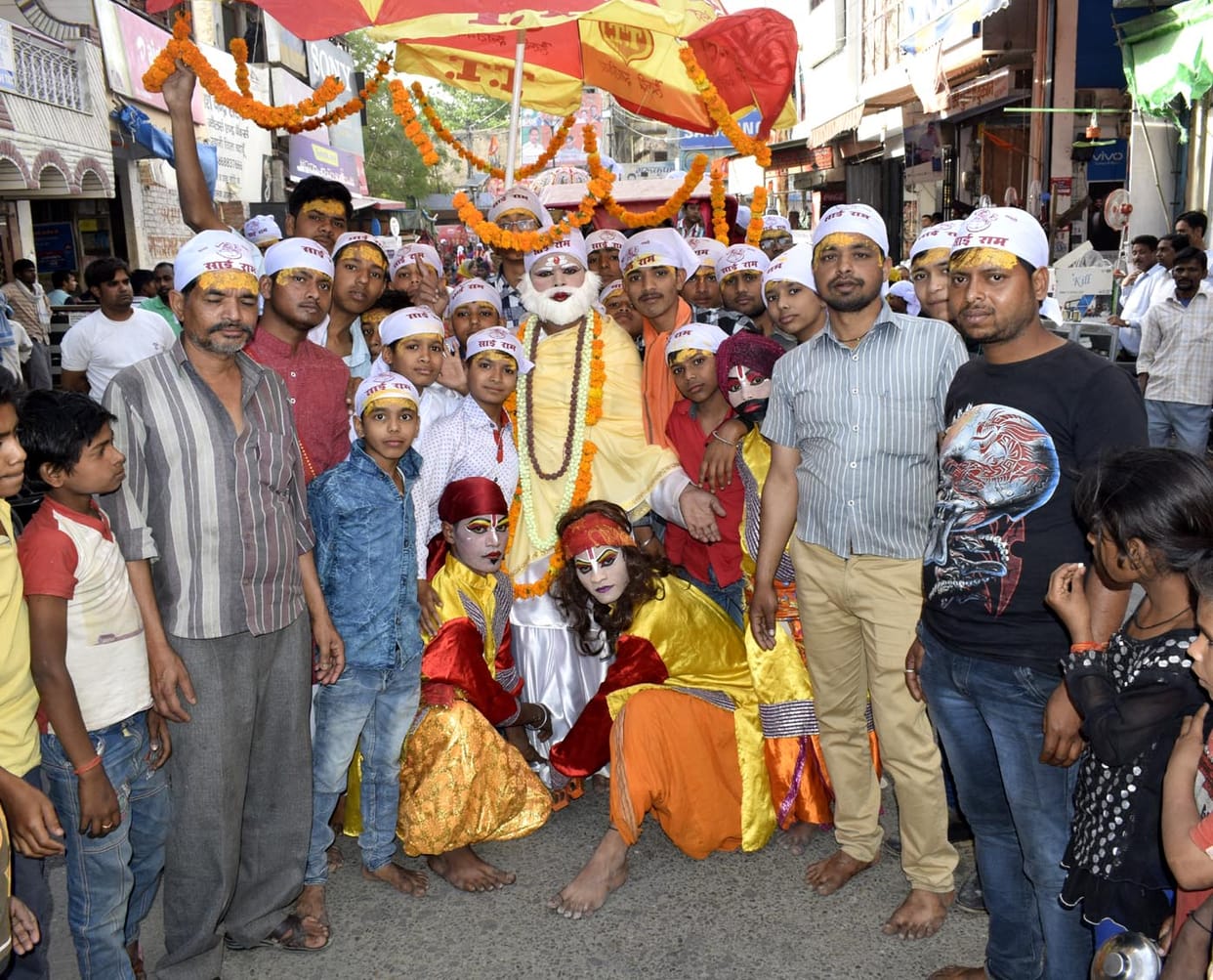 Sai Baba's sedan trip to Ujani